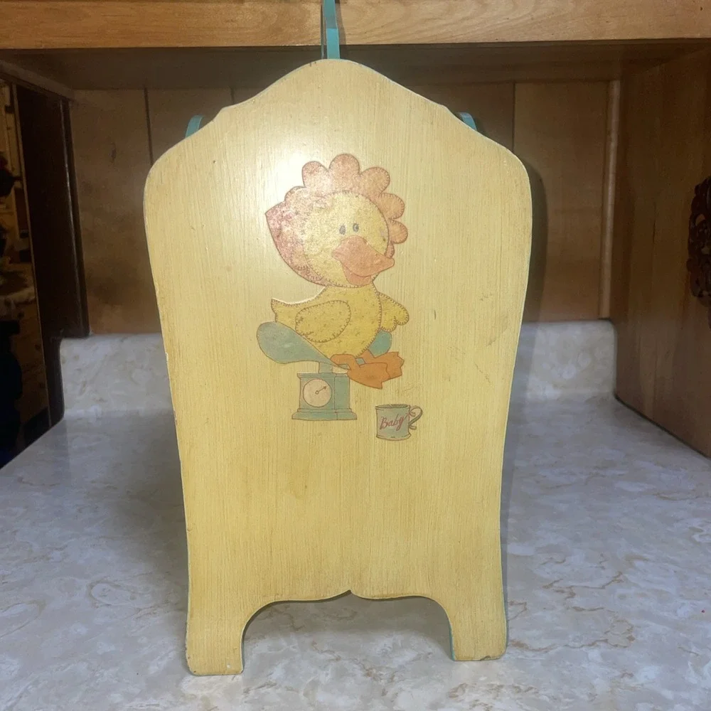 Adorable Vintage Book Rack Holder Wood‎ Animal Decals Nursery Baby Toddler Room